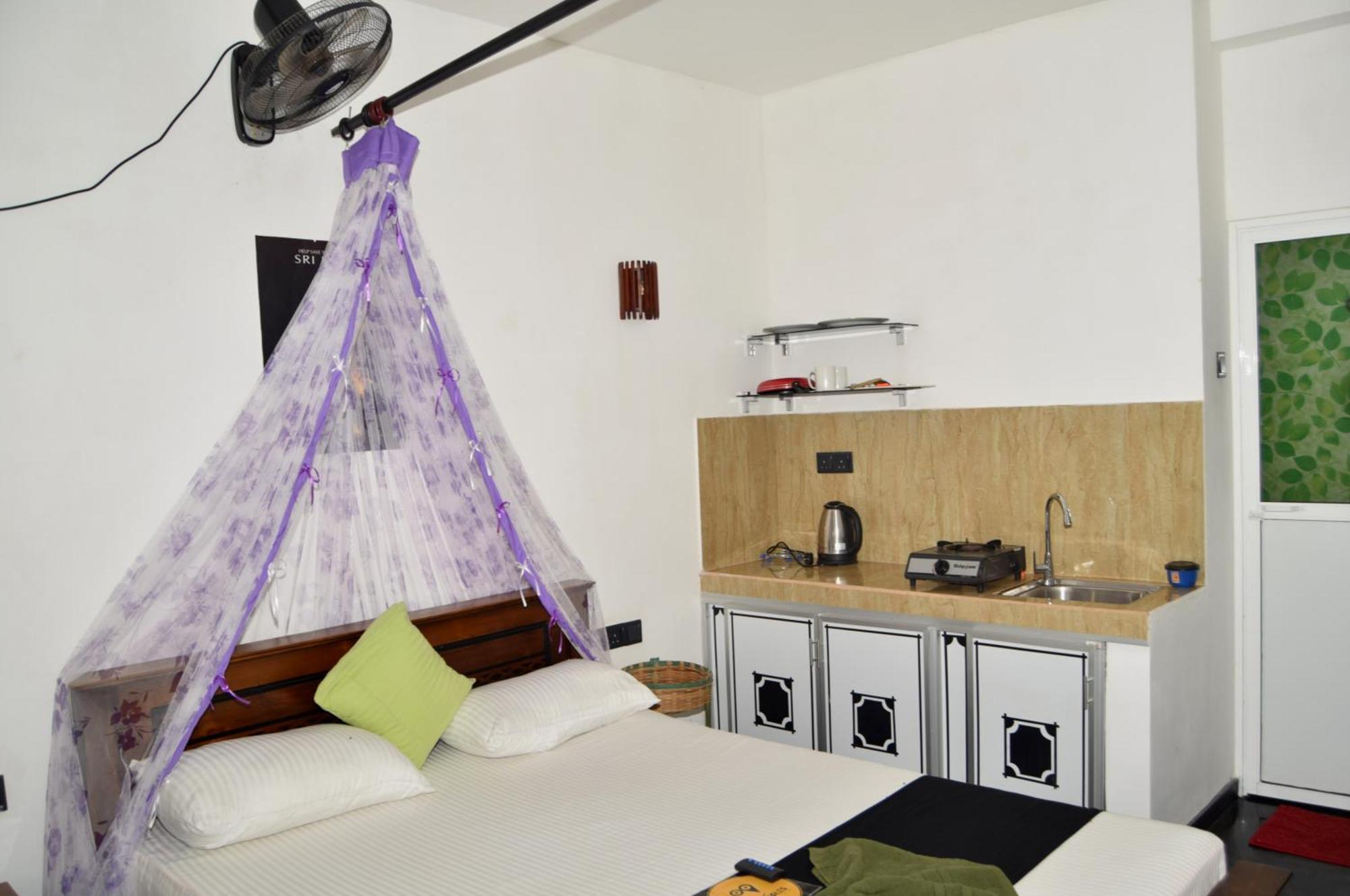 Kosi Giggles Resort Weligama Exteriör bild