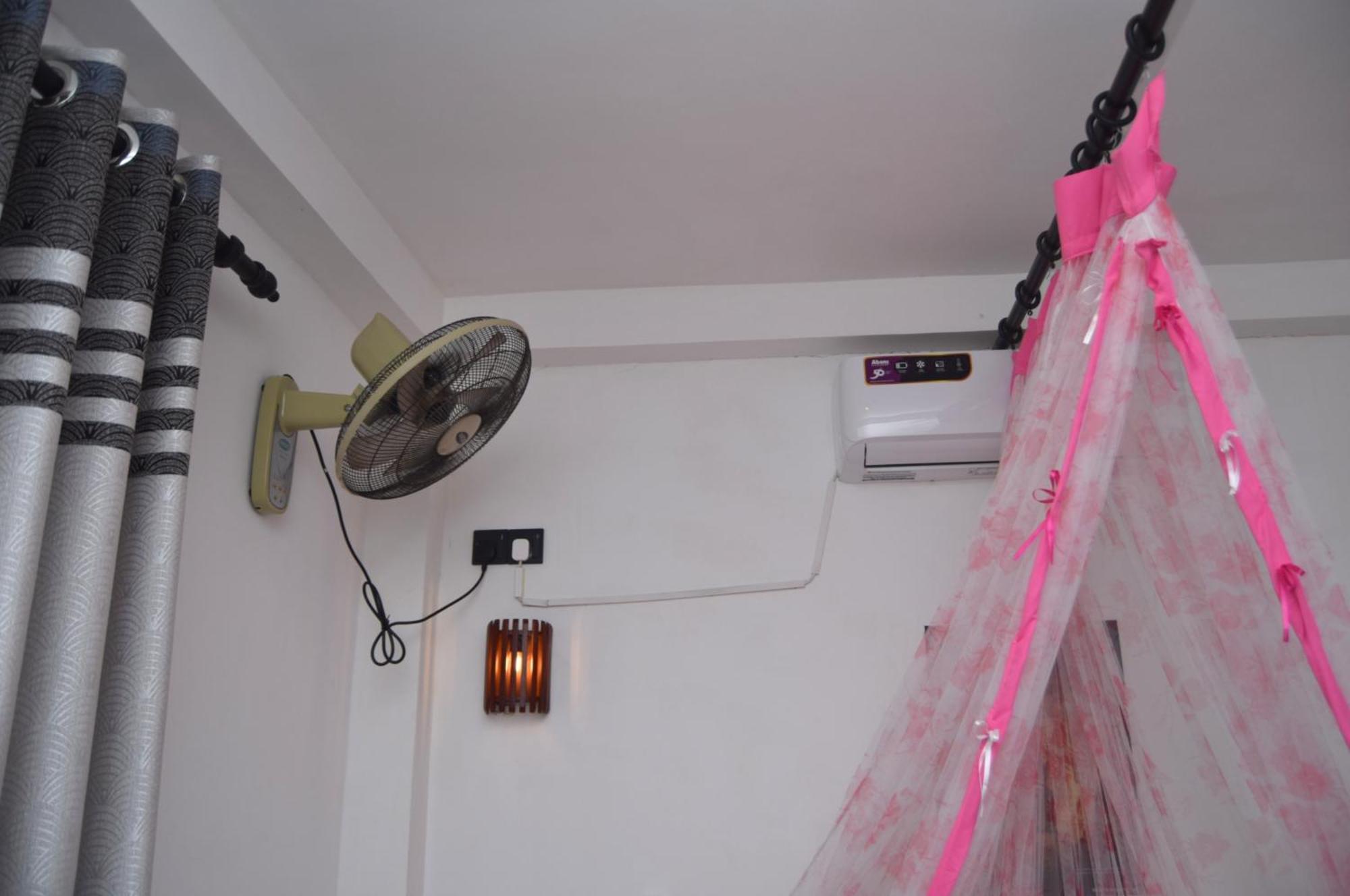 Kosi Giggles Resort Weligama Exteriör bild