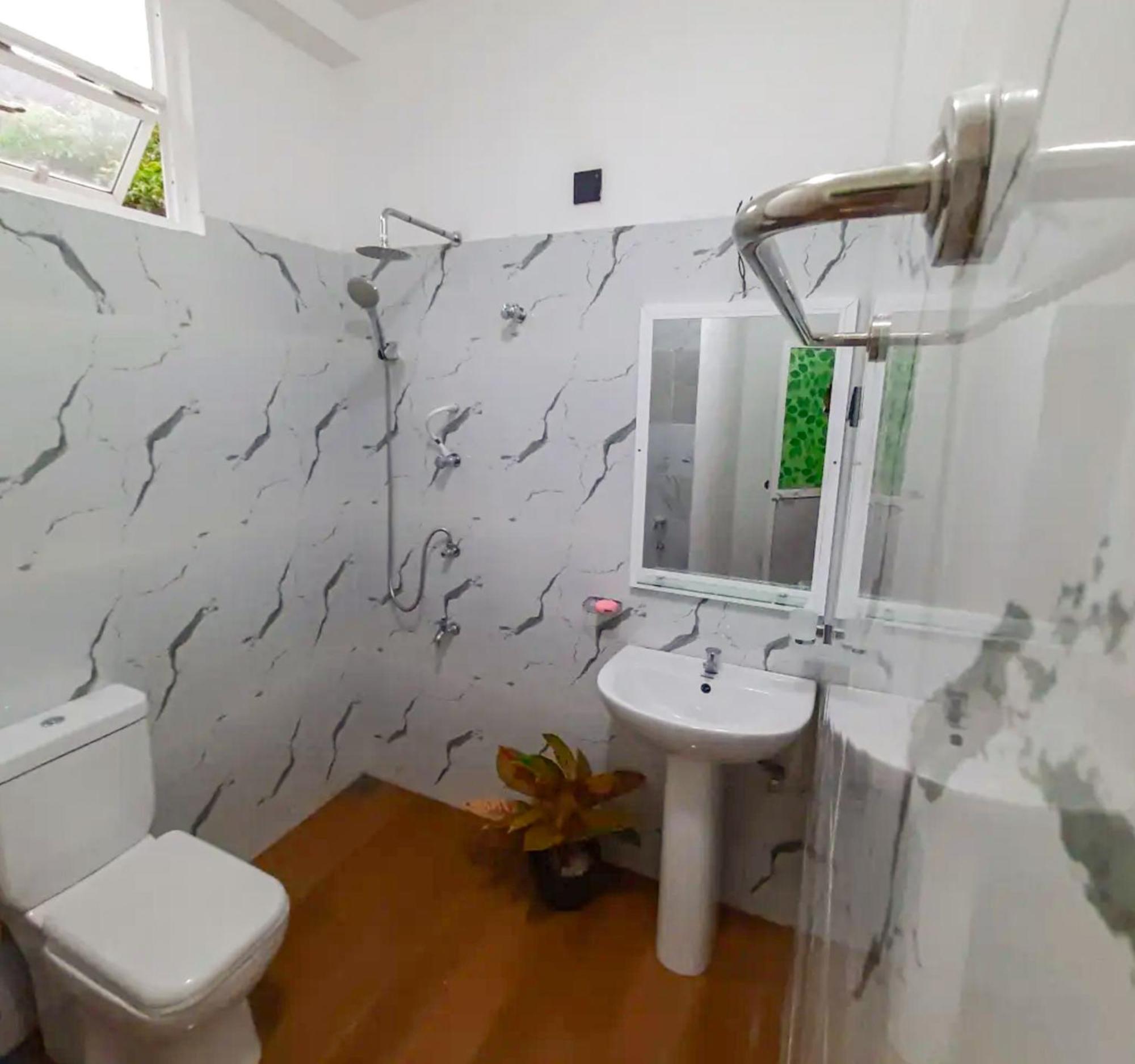 Kosi Giggles Resort Weligama Exteriör bild